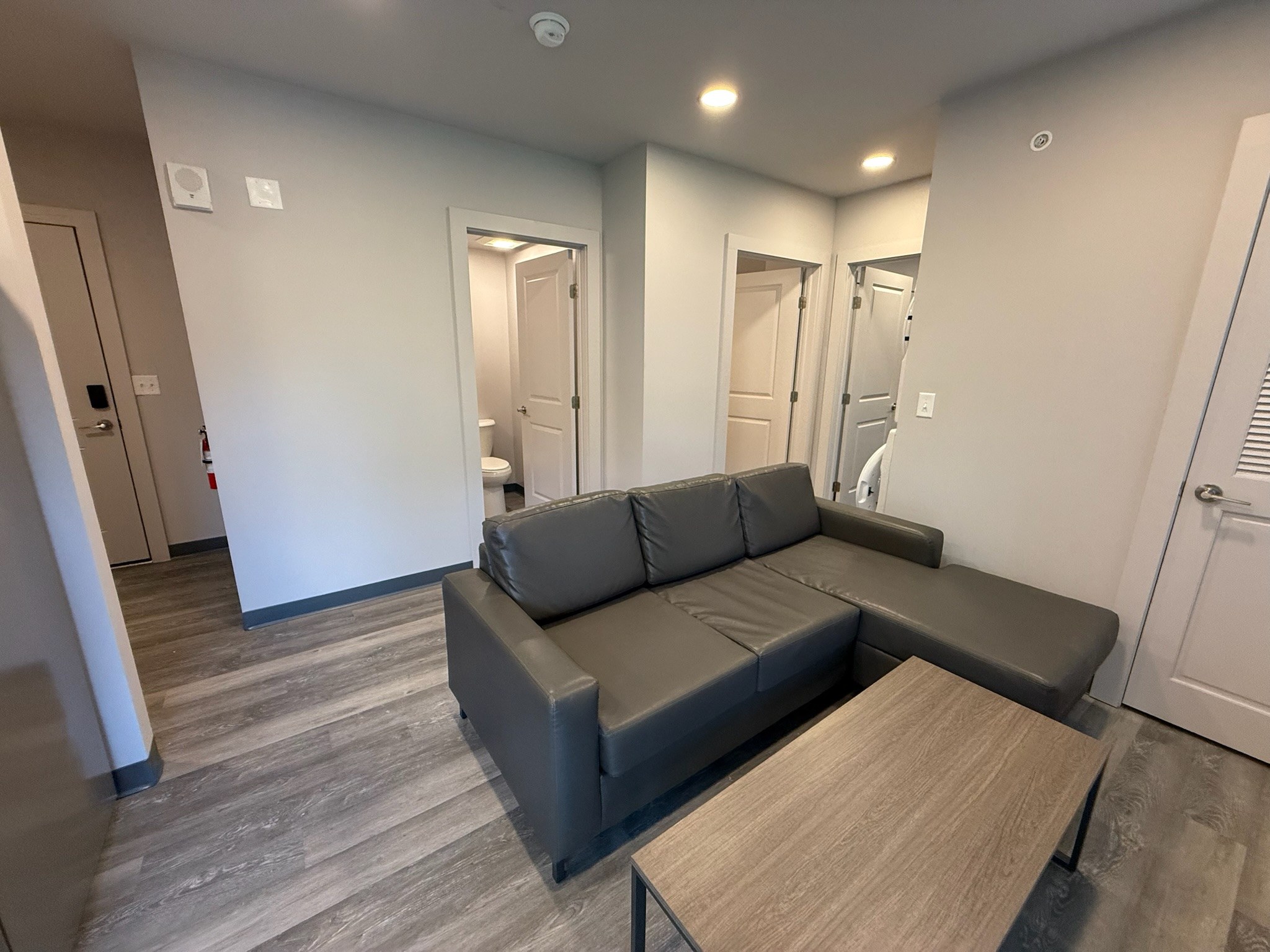 2 bedrooms · 2 bathrooms