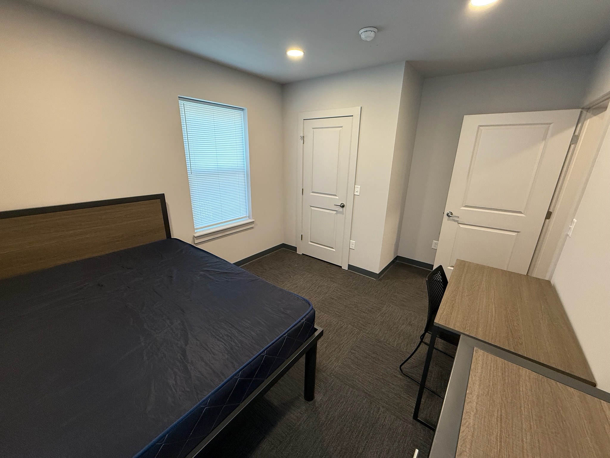 2 bedrooms · 2 bathrooms