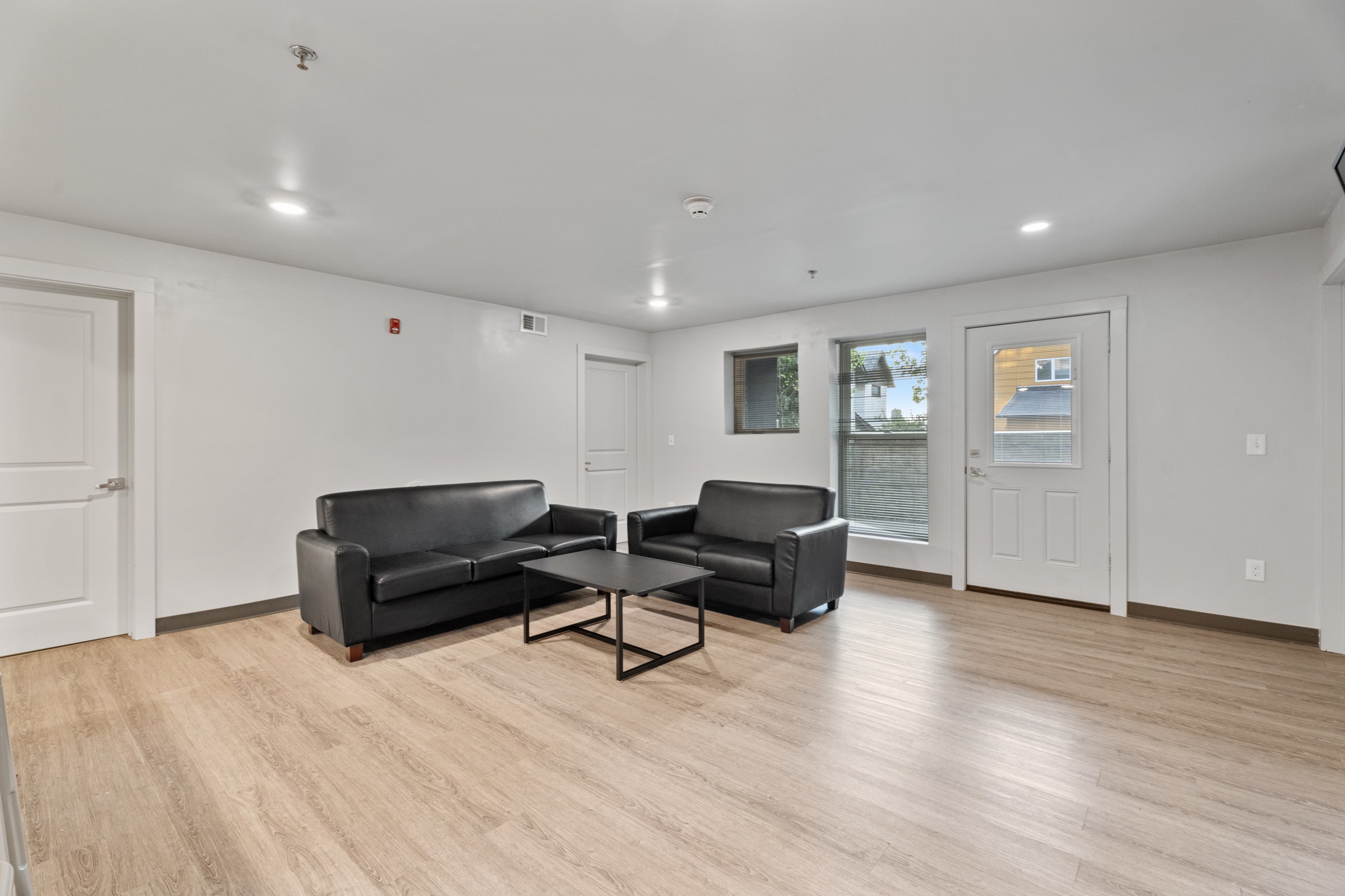Floors 1–3 · 4 bedrooms