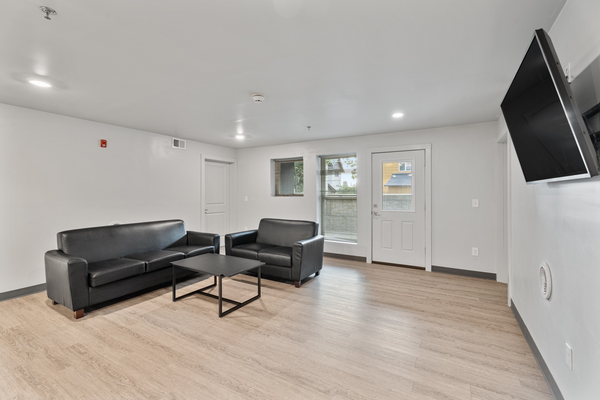 Floors 1–3 · 4 bedrooms